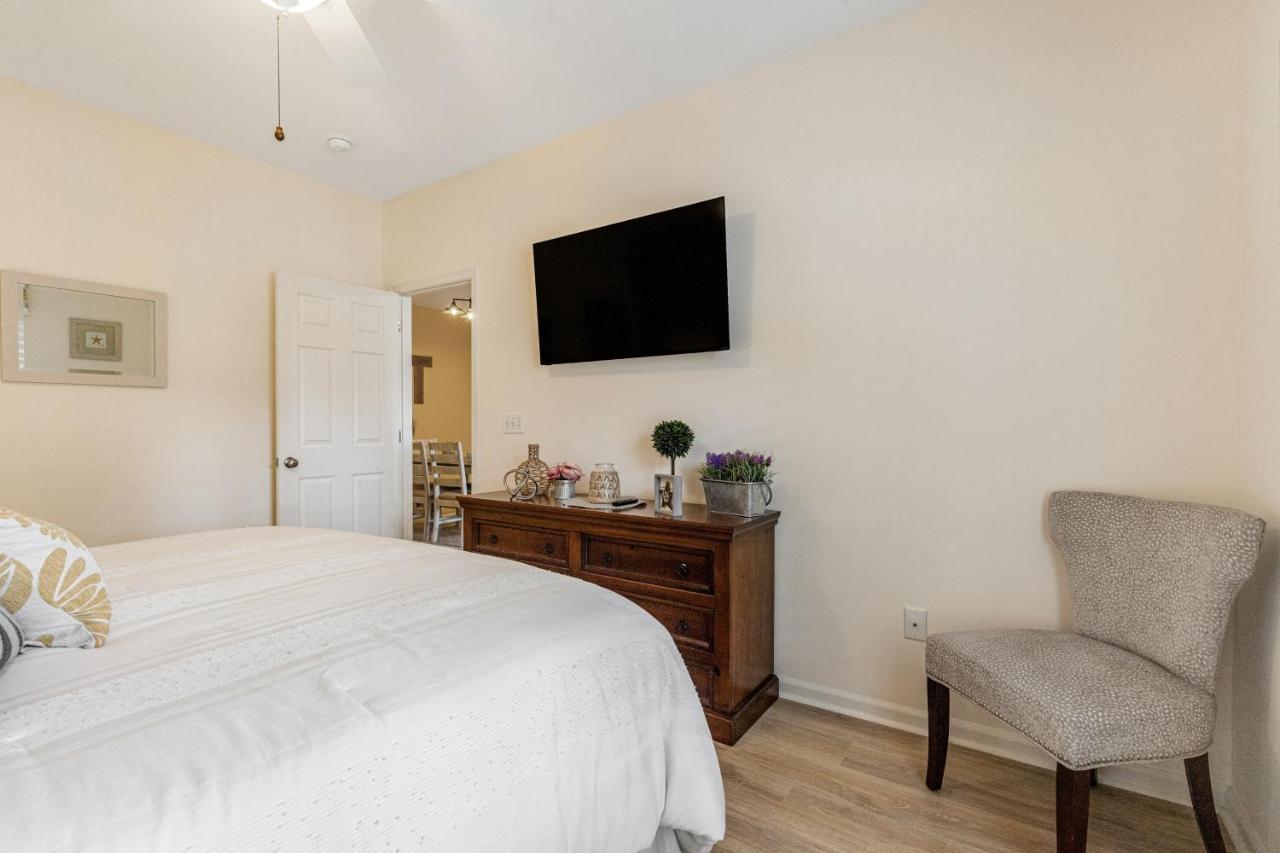 At Bay Crossing --- 34682 Cir, Unit #4105