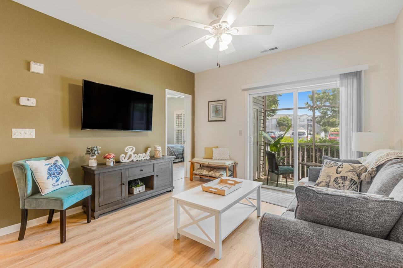 At Bay Crossing --- 34682 Cir, Unit #4105 Apartment