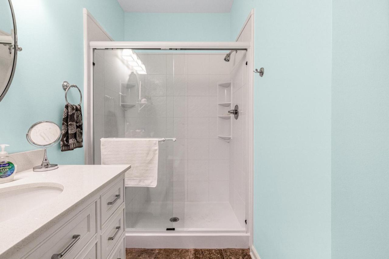 At Bay Crossing --- 34682 Cir, Unit #4105 Apartment